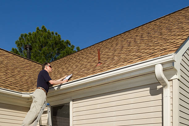 Best Roof Moss and Algae Removal  in Woodfield, SC